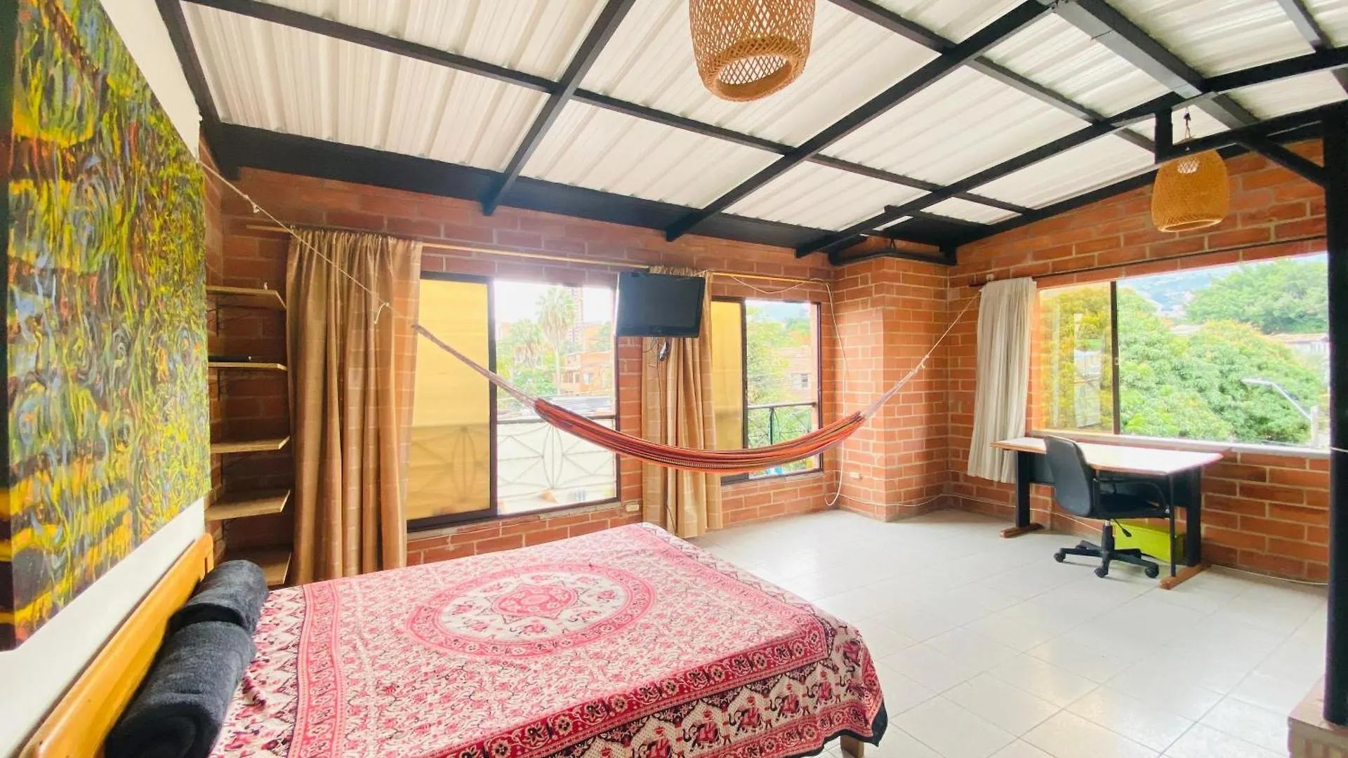 Habitaciones En Casa Ithaca En Floresta - Santa Lucia Medellín Colombia