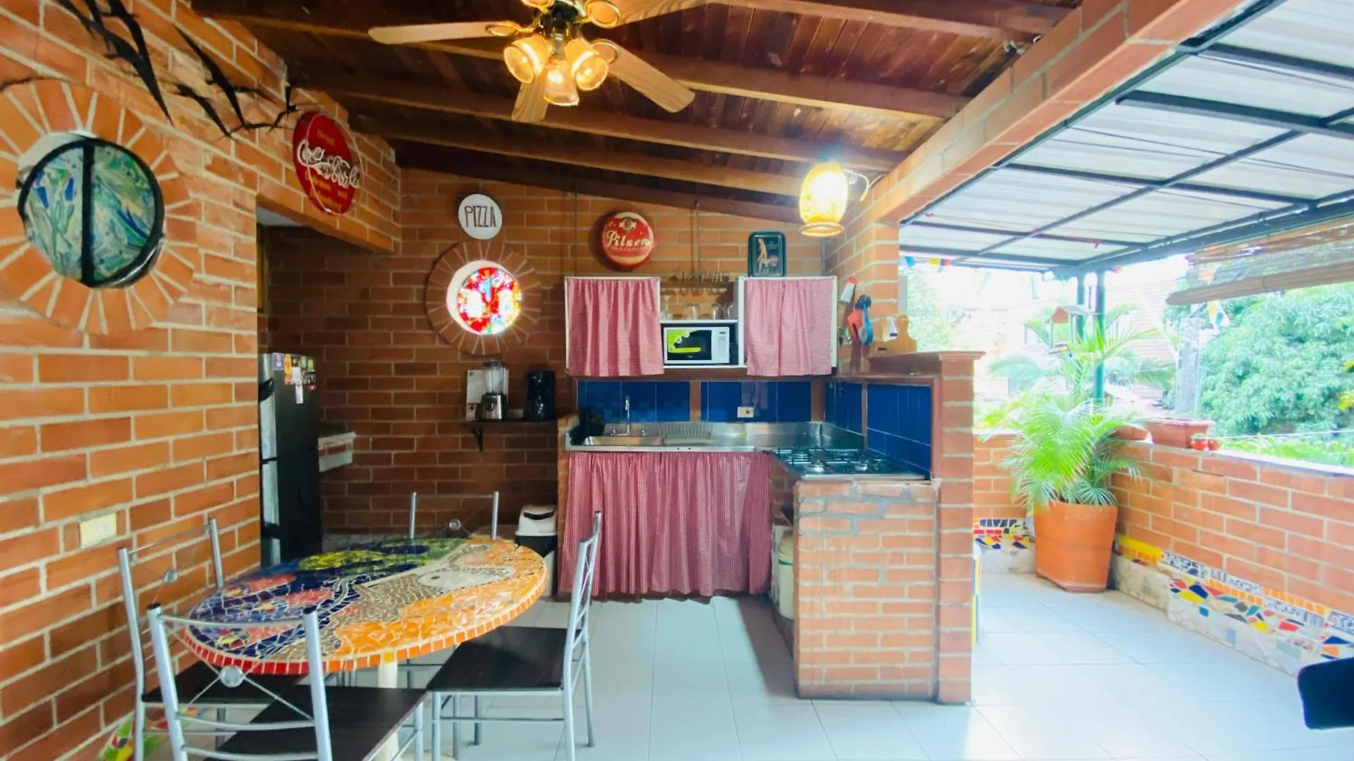 Habitaciones En Casa Ithaca En Floresta - Santa Lucia Medellín 0*,  Colombia