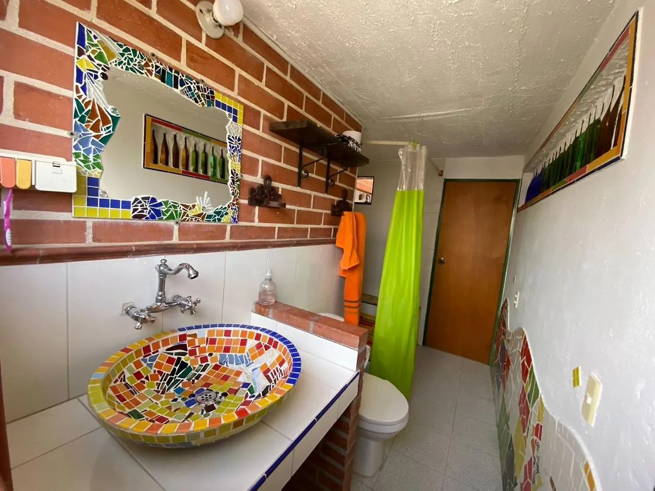 Habitaciones En Casa Ithaca En Floresta - Santa Lucia Medellín Apartamento