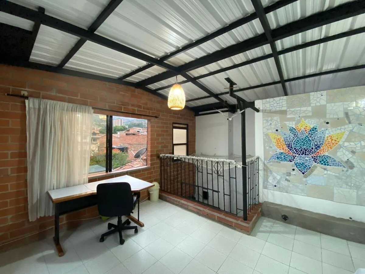 דירה מדיין Habitaciones En Casa Ithaca En Floresta - Santa Lucia קולומביה