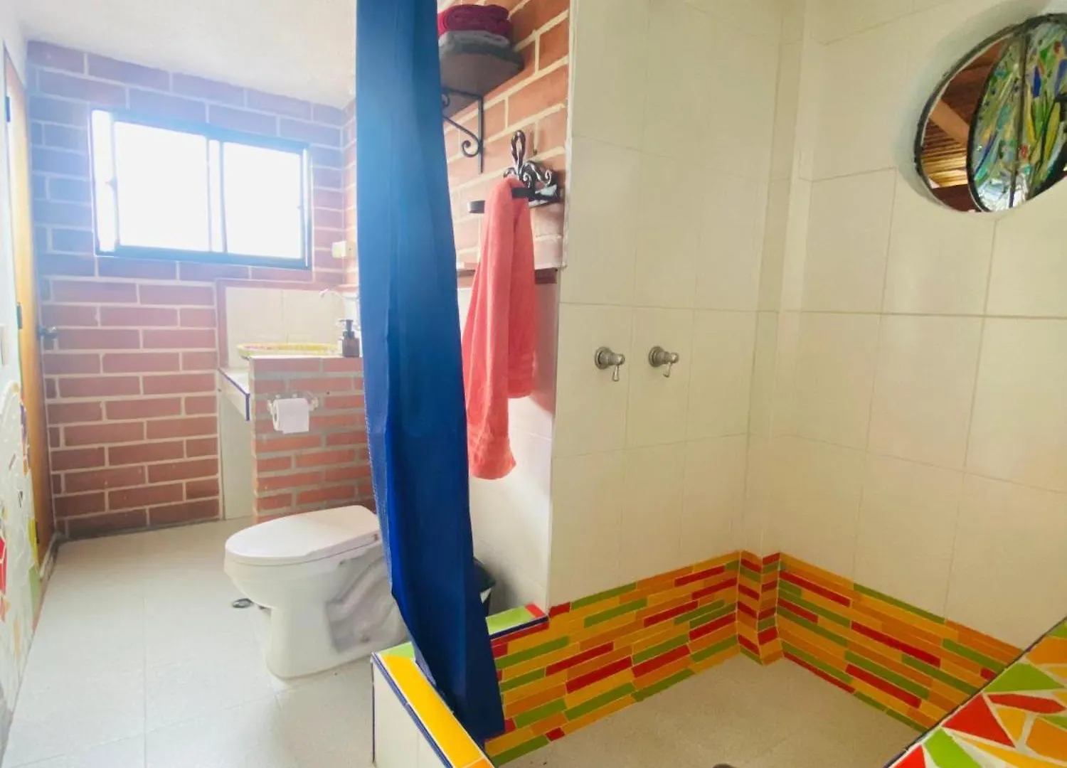 Habitaciones En Casa Ithaca En Floresta - Santa Lucia Medellín