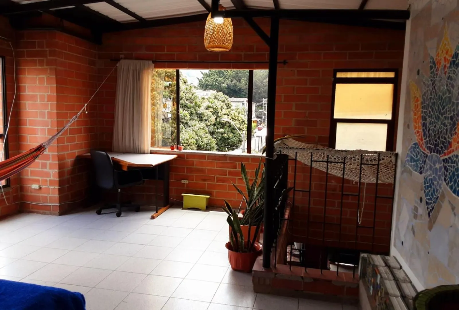 Habitaciones En Casa Ithaca En Floresta - Santa Lucia Medellín 0*,